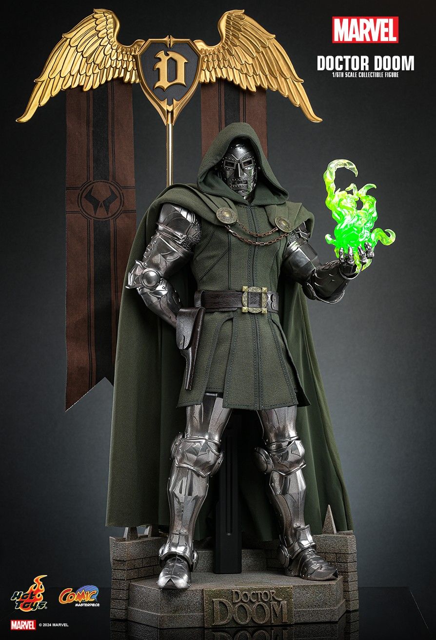 HOT TOYS MARVEL DOCTOR DOOM SPECIAL CMS022B
