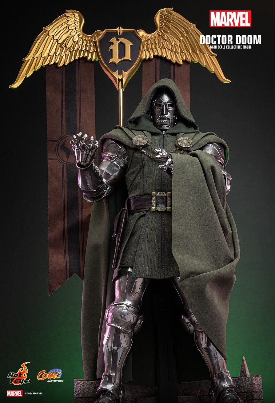 HOT TOYS MARVEL DOCTOR DOOM SPECIAL CMS022B