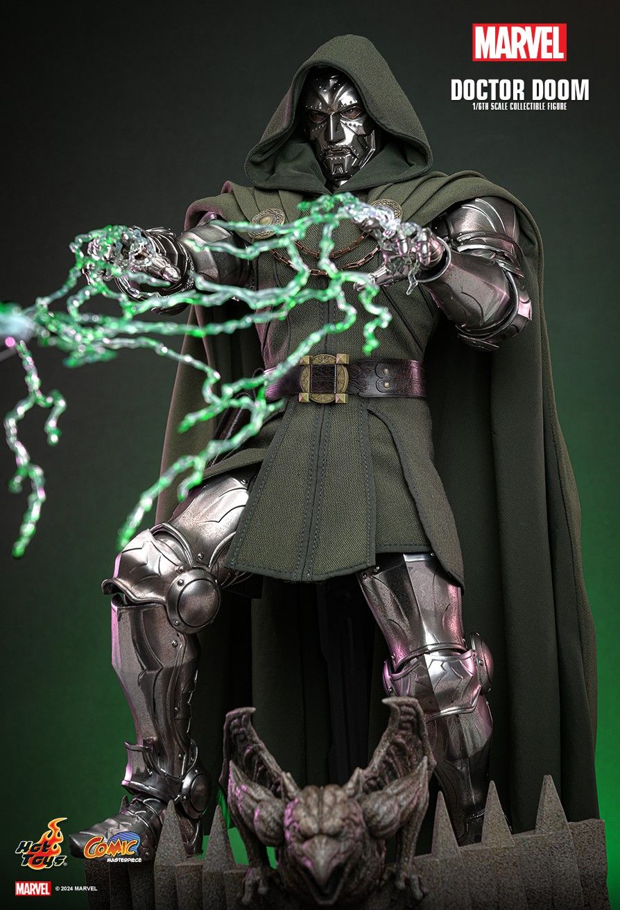 HOT TOYS MARVEL DOCTOR DOOM SPECIAL CMS022B