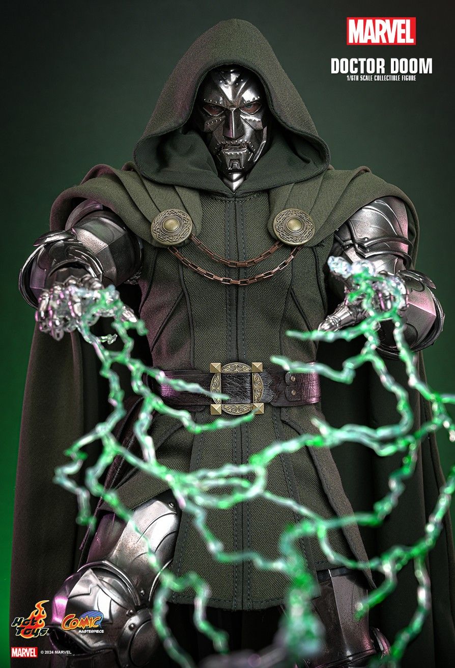HOT TOYS MARVEL DOCTOR DOOM SPECIAL CMS022B
