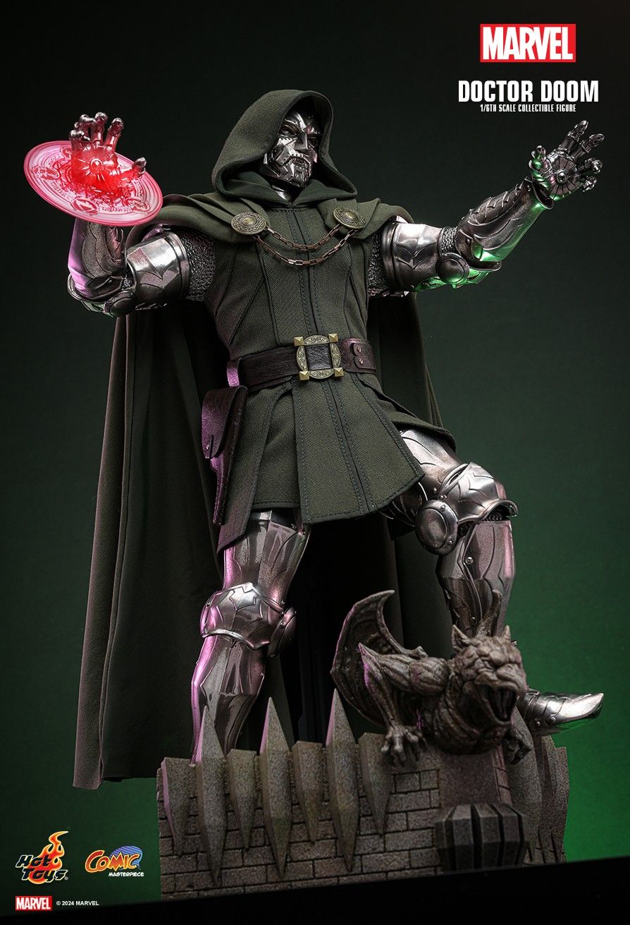 HOT TOYS MARVEL DOCTOR DOOM SPECIAL CMS022B