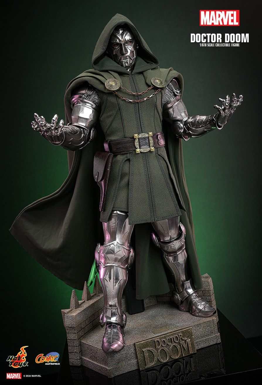 HOT TOYS MARVEL DOCTOR DOOM SPECIAL CMS022B