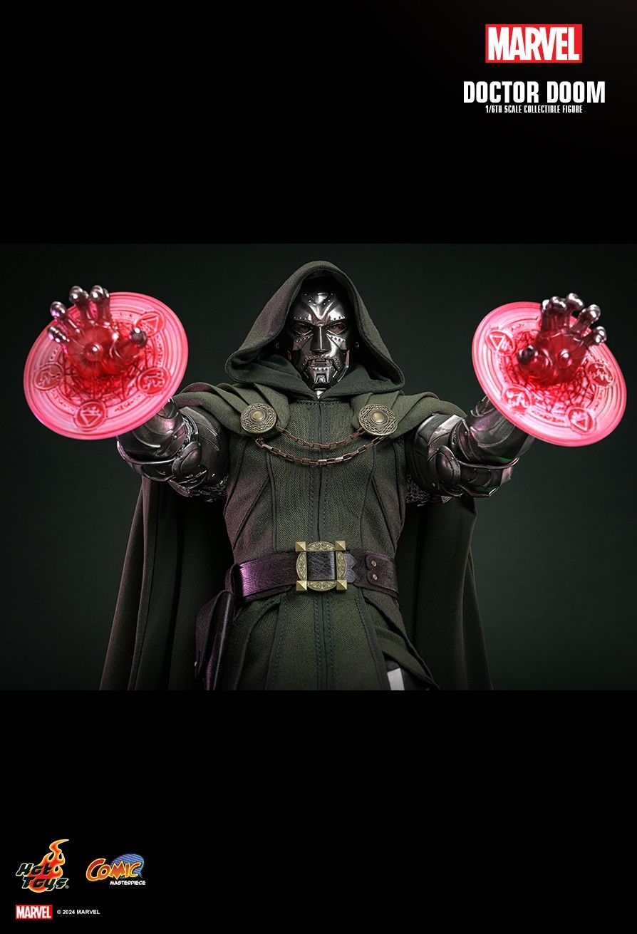 HOT TOYS MARVEL DOCTOR DOOM SPECIAL CMS022B