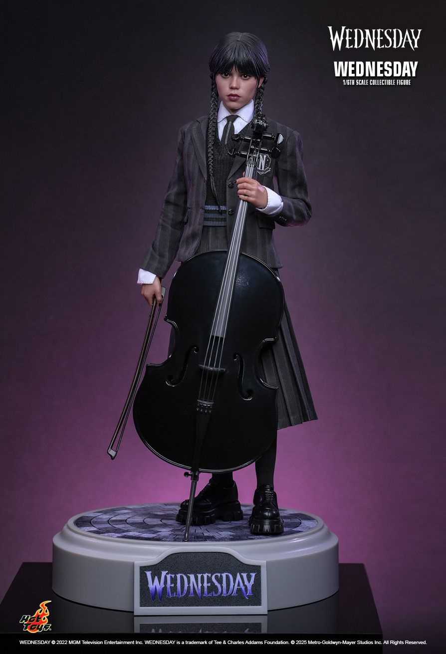 HOT TOYS NETFLIX WEDNESDAY JENNA ORTEGA TMS135