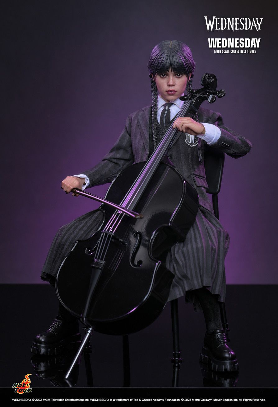 HOT TOYS NETFLIX WEDNESDAY JENNA ORTEGA TMS135