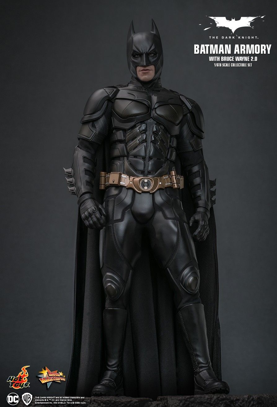 HOT TOYS BATMAN THE DARK KNIGHT ARMORY WITH BRUCE WAYNE 2.0 MMS750