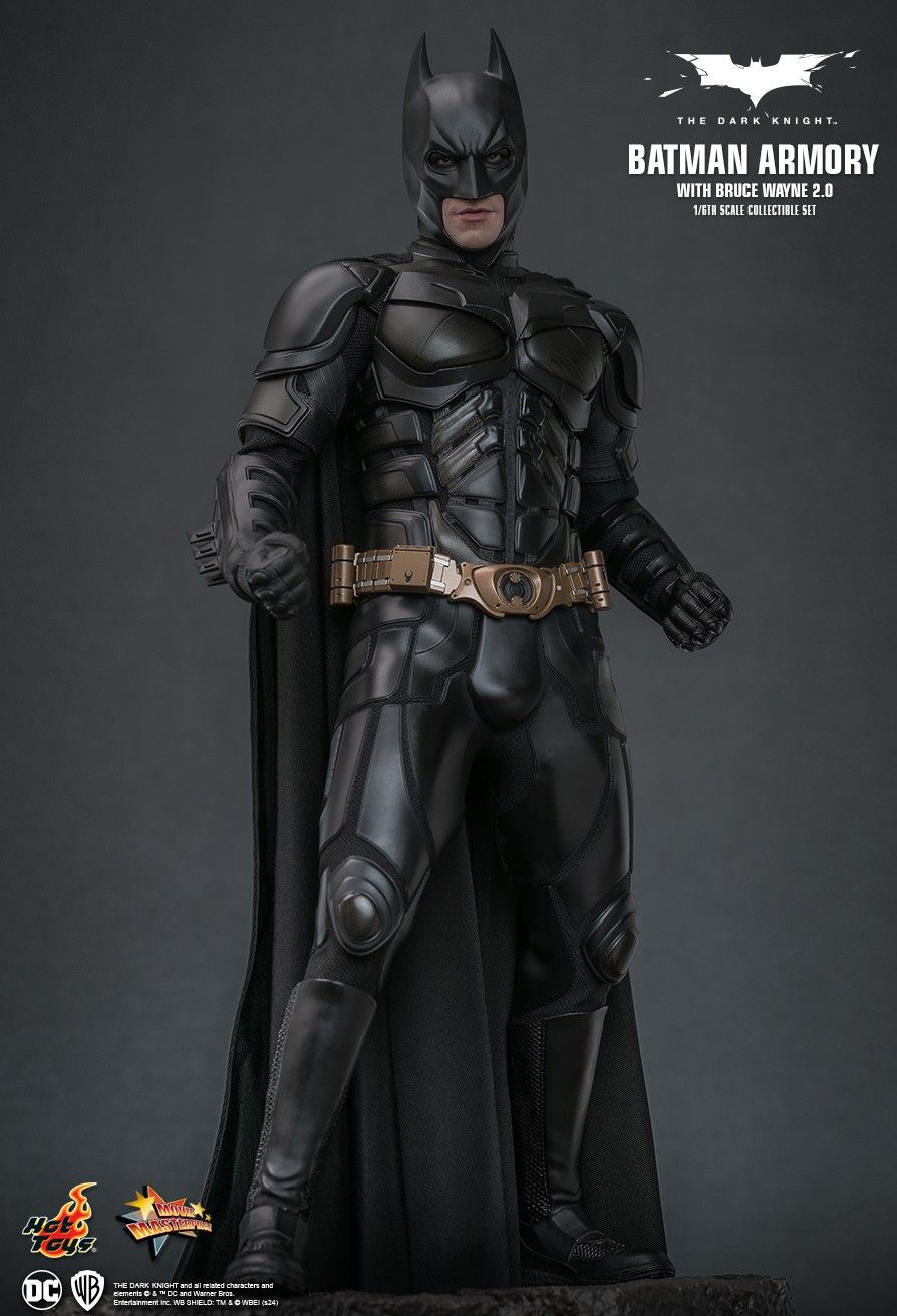 HOT TOYS BATMAN THE DARK KNIGHT ARMORY WITH BRUCE WAYNE 2.0 MMS750
