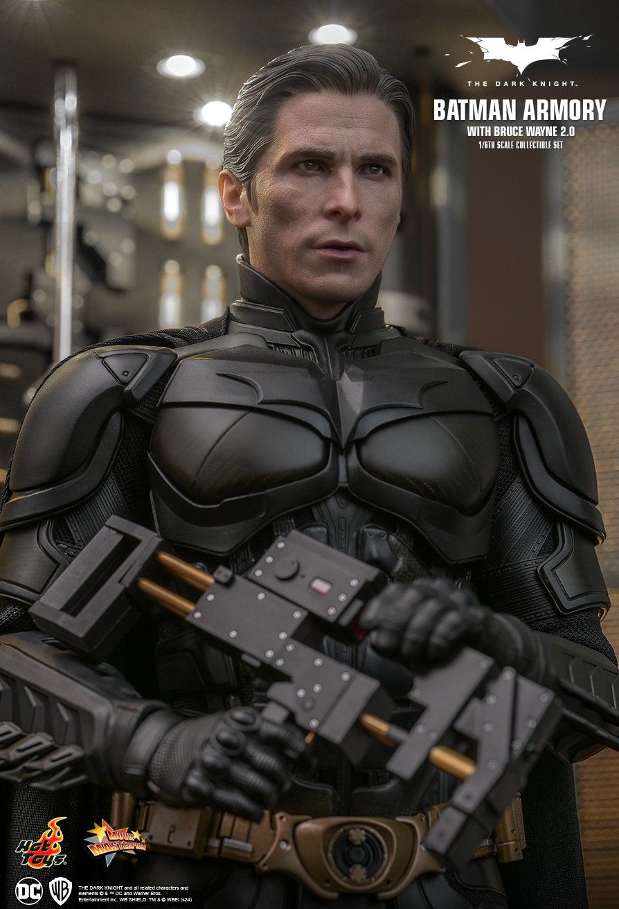 HOT TOYS BATMAN THE DARK KNIGHT ARMORY WITH BRUCE WAYNE 2.0 MMS750