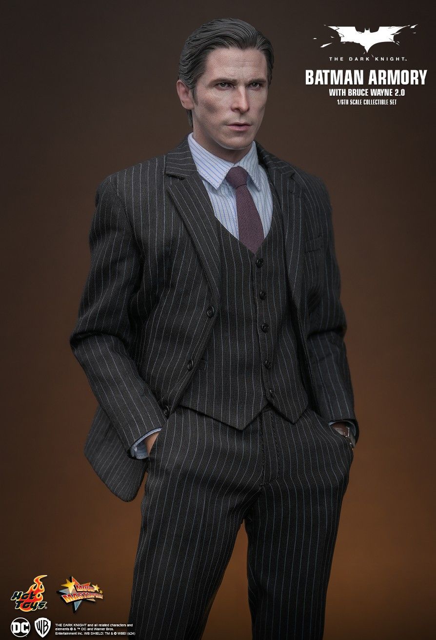 HOT TOYS BATMAN THE DARK KNIGHT ARMORY WITH BRUCE WAYNE 2.0 MMS750