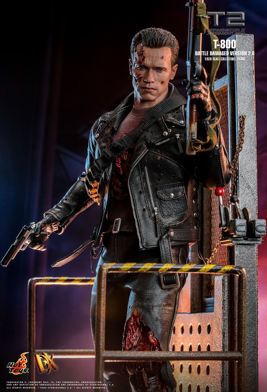 HOT TOYS TERMINATOR 2 JUDGEMENT DAY T-800 BATTLE DAMAGED VERSION 2.0 DX-46