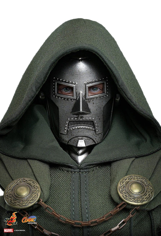 HOT TOYS MARVEL DOCTOR DOOM SPECIAL CMS022B