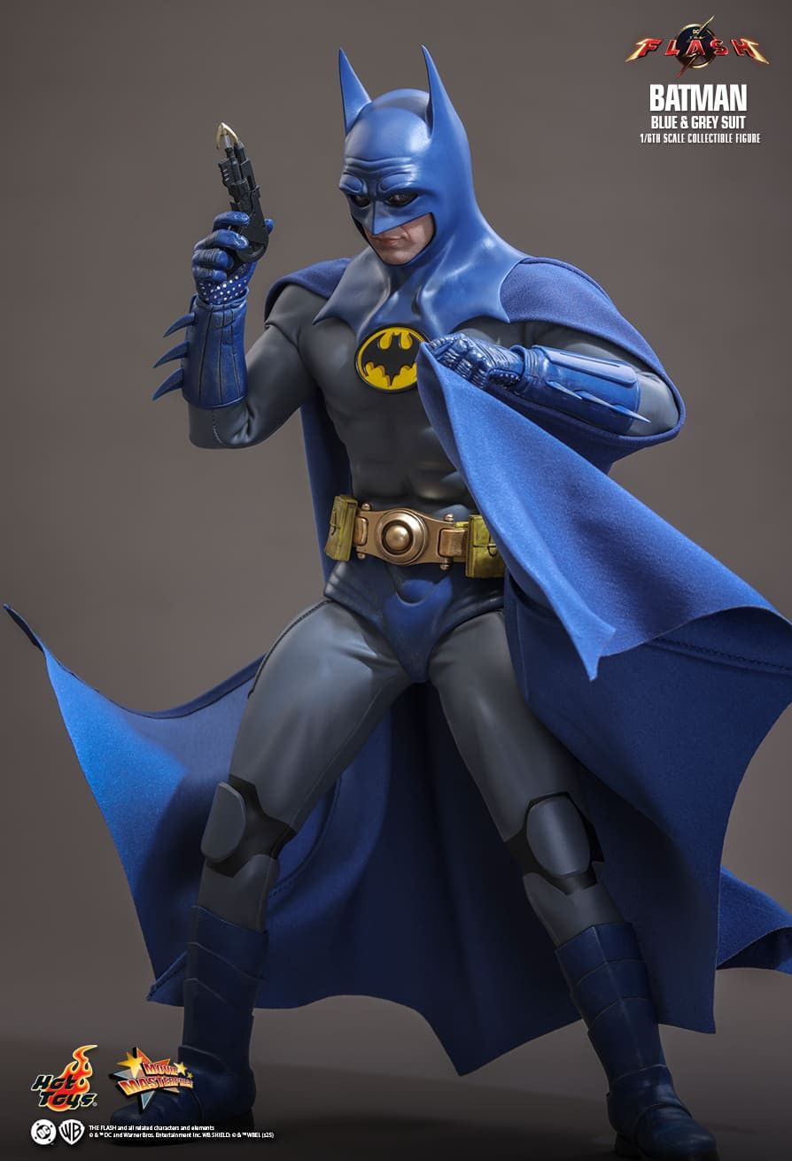 HOT TOYS THE FLASH BATMAN BLUE & GREY SUIT MMS834